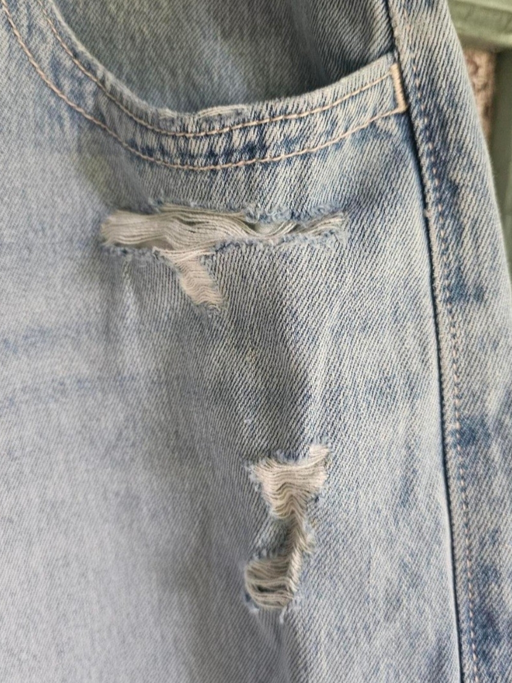 Hollister Super Baggy Wide Leg Light Wash Blue Jeans - Picture 6 of 6